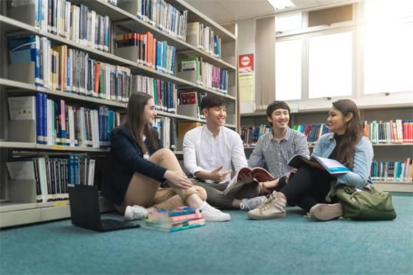 新加坡管理发展学院学术成果丰硕